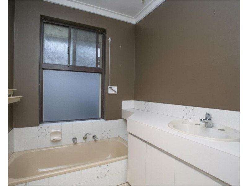 21 Amazon Drive, Beechboro WA 6063