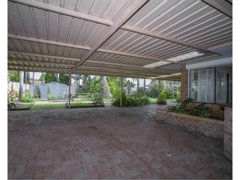 21 Amazon Drive, Beechboro WA 6063