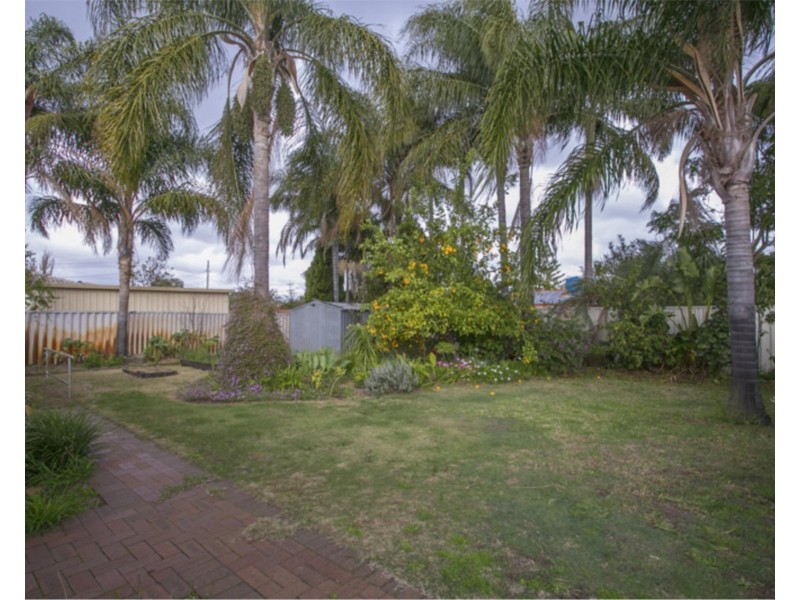 21 Amazon Drive, Beechboro WA 6063