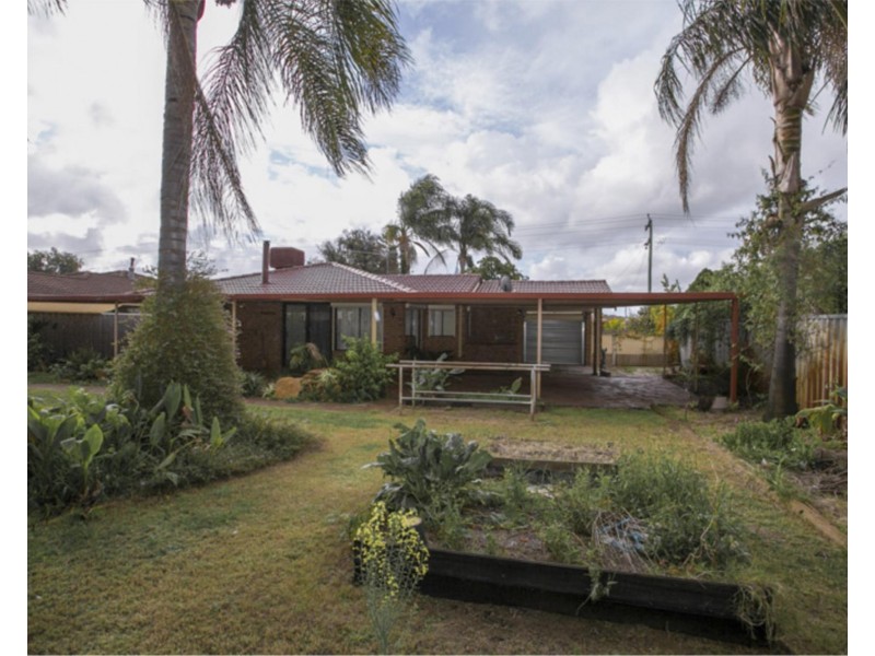 21 Amazon Drive, Beechboro WA 6063