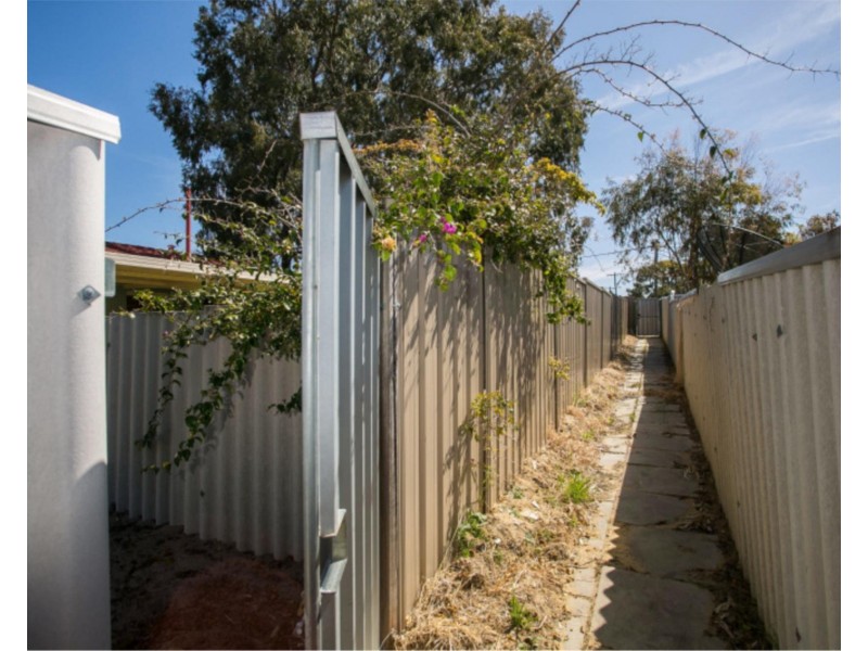 2/37 Varcoe Road, Koondoola WA 6064