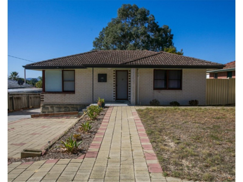 9 Woolgar Way, Lockridge WA 6054