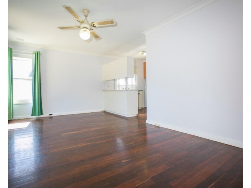 9 Woolgar Way, Lockridge WA 6054