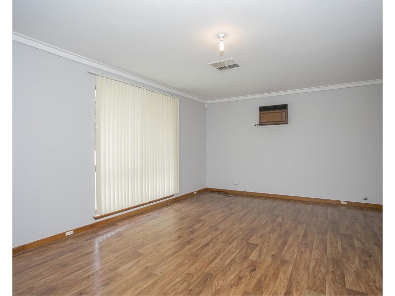 90 Dale Road, Armadale WA 6112