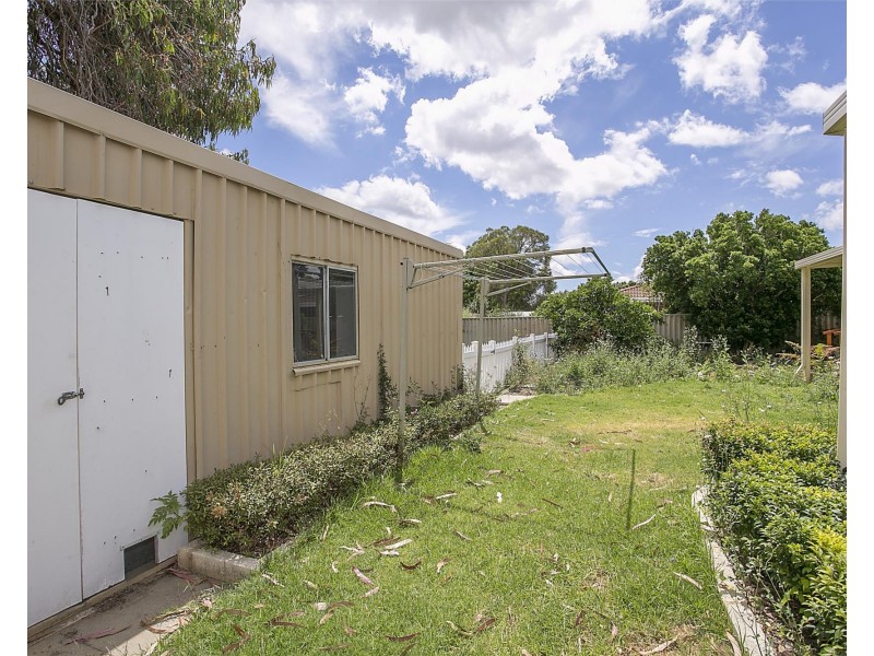 90 Dale Road, Armadale WA 6112