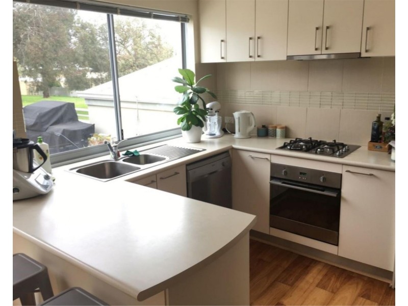 1/2 Lilacdale Road, Innaloo WA 6018