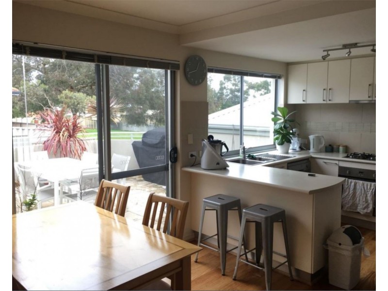 1/2 Lilacdale Road, Innaloo WA 6018