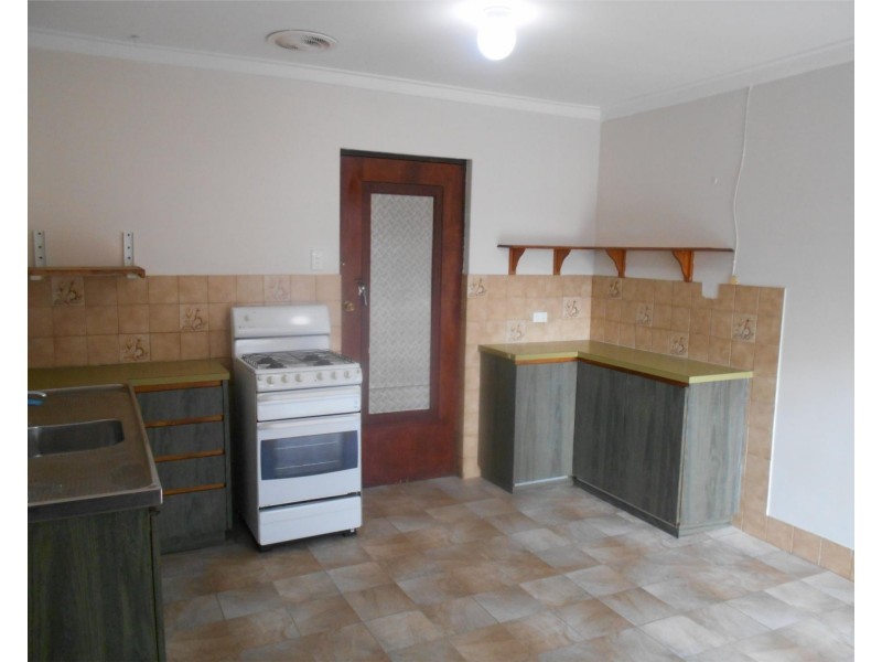 14 Seale Street, Beckenham WA 6107