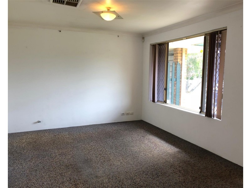 21 Tiber Avenue, Beechboro WA 6063