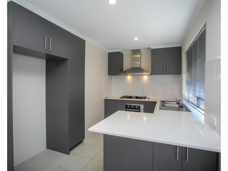 6 Donatti Retreat, Caversham WA 6055