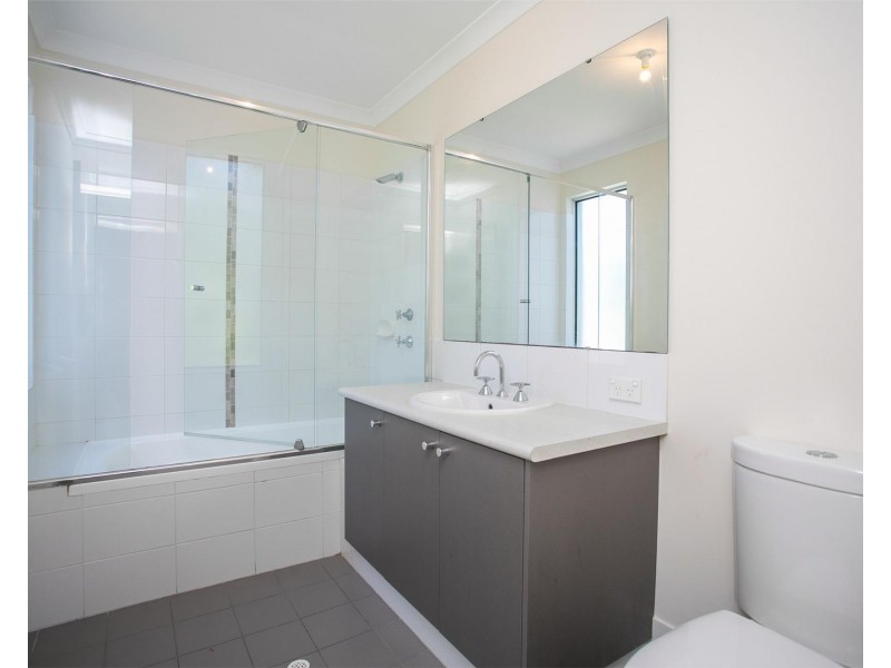 6 Donatti Retreat, Caversham WA 6055