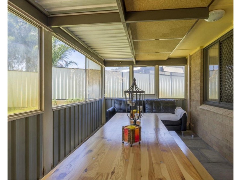 3 Monarch Court, Wanneroo WA 6065