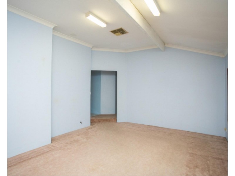 8 Welland Way, Beechboro WA 6063