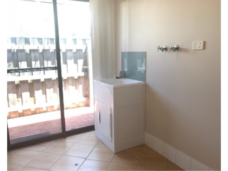 15C Maneroo Way, Ellenbrook WA 6069