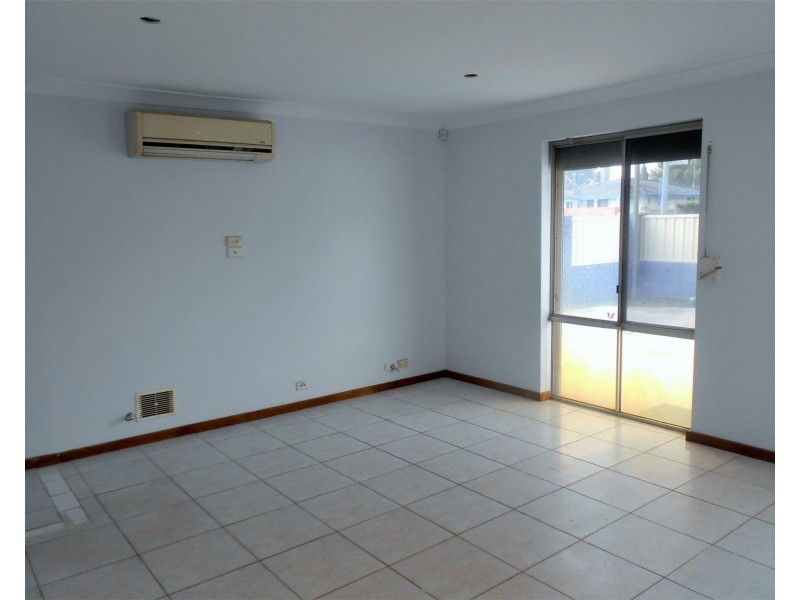 43 Barlee Way, Beechboro WA 6063