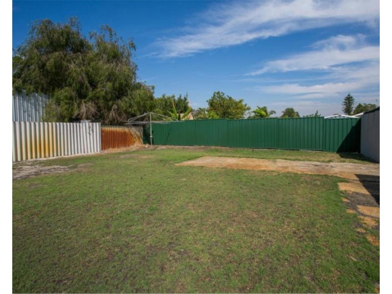 32 Amazon Drive, Beechboro WA 6063