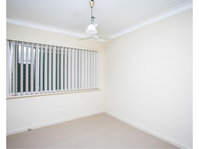 235 Flinders Street, Yokine WA 6060