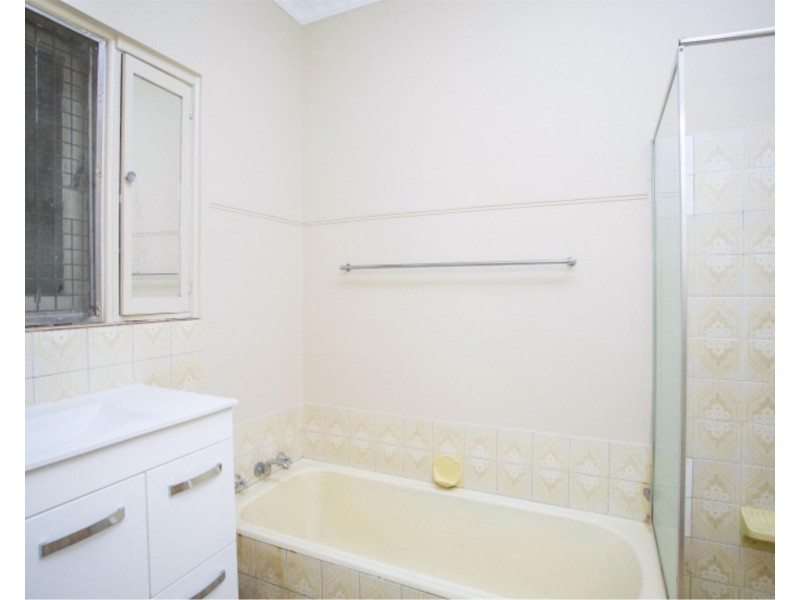235 Flinders Street, Yokine WA 6060