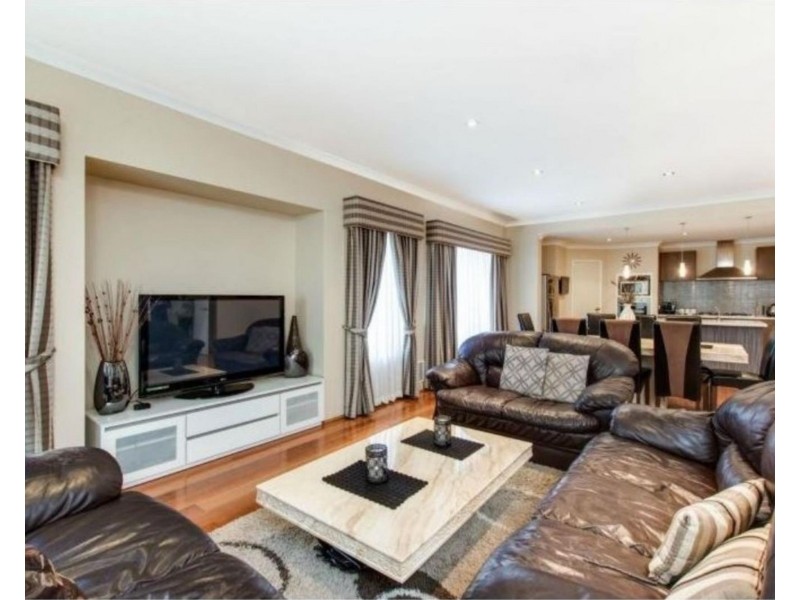 24 Cooper Street, Madeley WA 6065