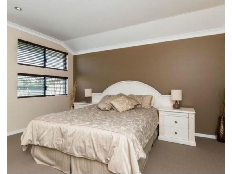 24 Cooper Street, Madeley WA 6065