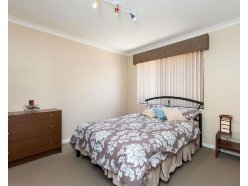 24 Cooper Street, Madeley WA 6065