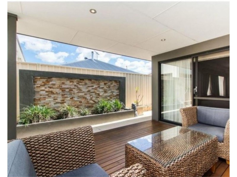 24 Cooper Street, Madeley WA 6065