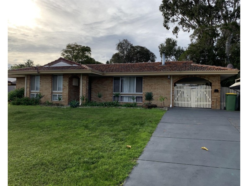 17 Abingdon Road, Swan View WA 6056