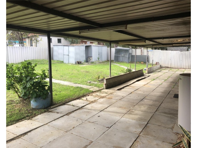 17 Abingdon Road, Swan View WA 6056