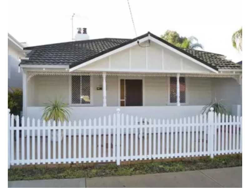 34 North Street, Midland WA 6056