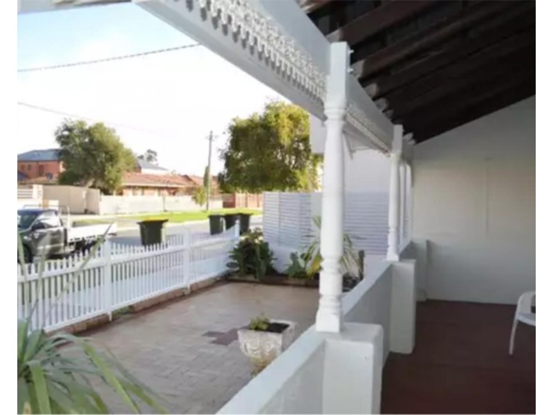 34 North Street, Midland WA 6056