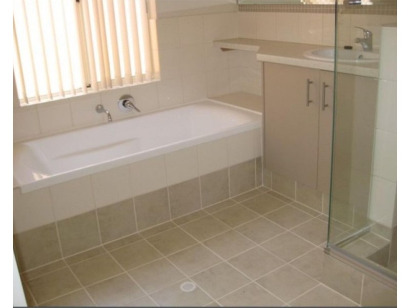 1/6 Dudley Street, Midland WA 6056