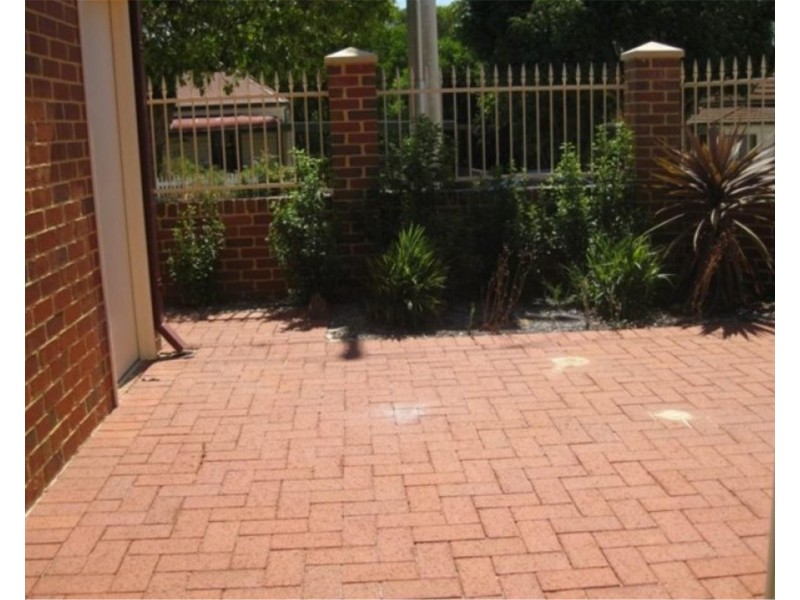 1/6 Dudley Street, Midland WA 6056