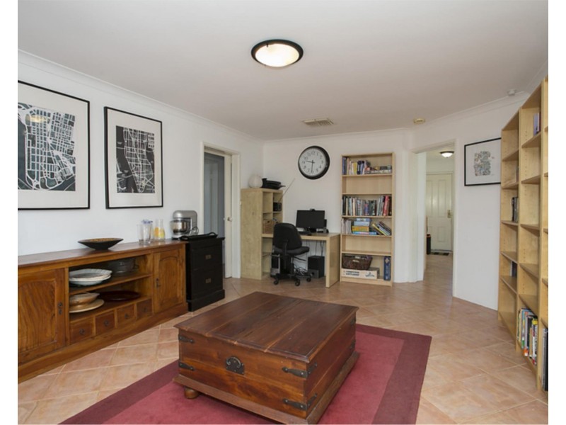 17 Bridges Rise, Kiara WA 6054