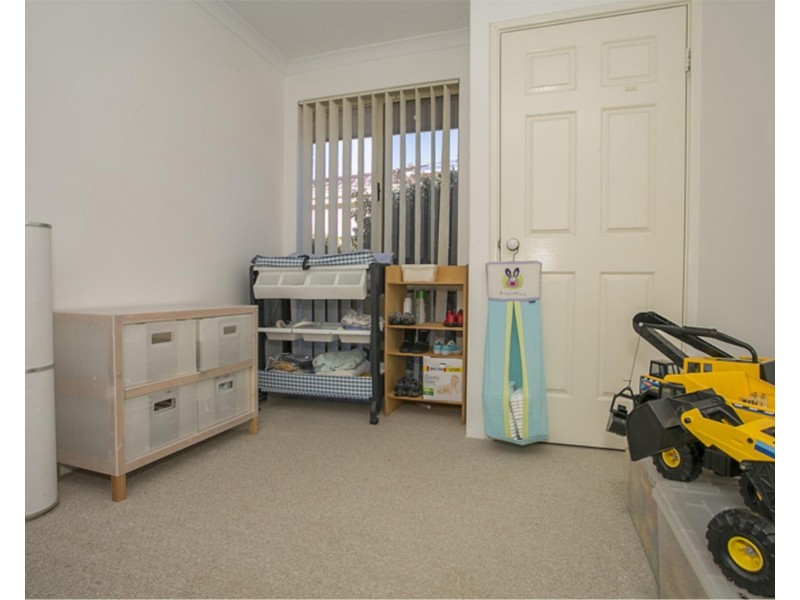 17 Bridges Rise, Kiara WA 6054