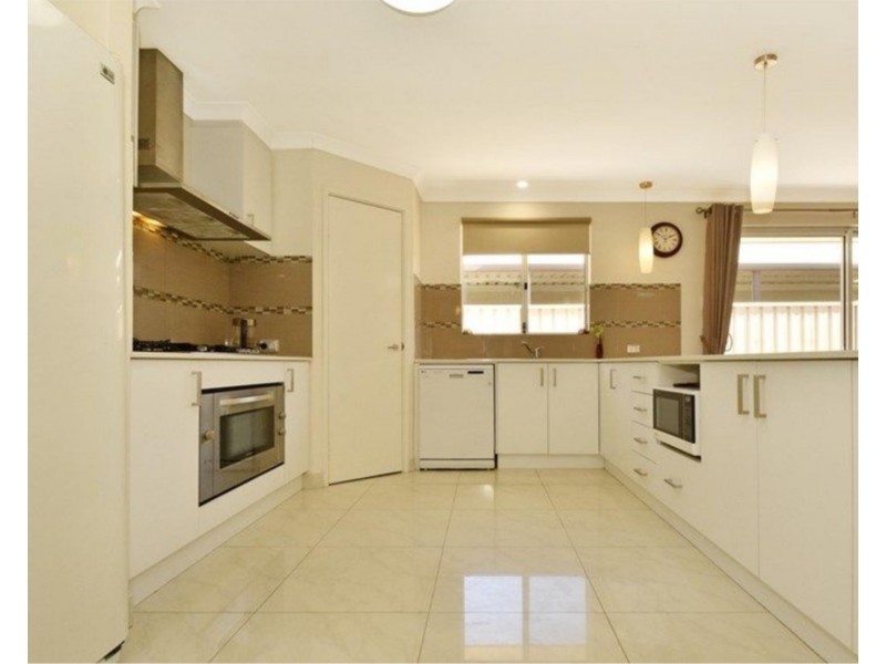 31 Barbarossa Drive, Caversham WA 6055