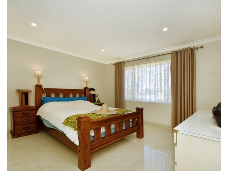 31 Barbarossa Drive, Caversham WA 6055