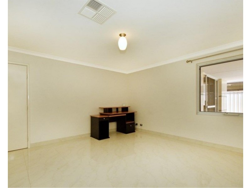 31 Barbarossa Drive, Caversham WA 6055