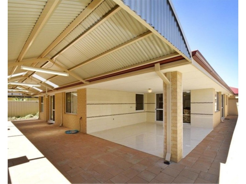 31 Barbarossa Drive, Caversham WA 6055