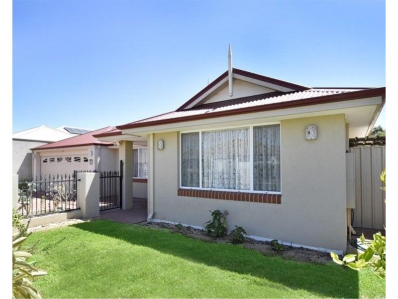 31 Barbarossa Drive, Caversham WA 6055
