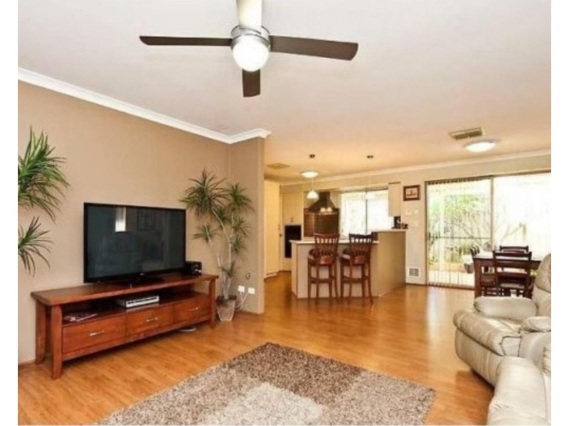 16 Bremer Court, Jane Brook WA 6056