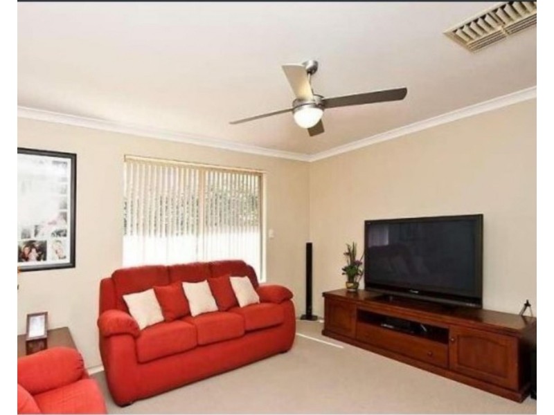 16 Bremer Court, Jane Brook WA 6056