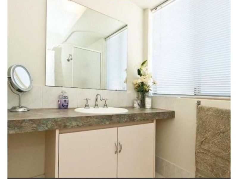 16 Bremer Court, Jane Brook WA 6056