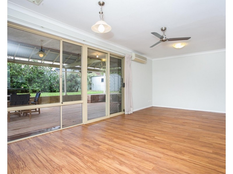 175 Blackadder Road, Swan View WA 6056