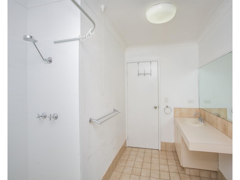 175 Blackadder Road, Swan View WA 6056