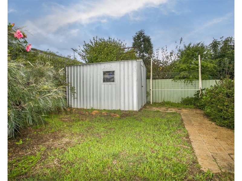 175 Blackadder Road, Swan View WA 6056