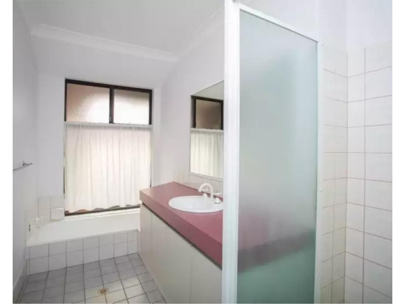 84 Fergusson Close, West Swan WA 6055