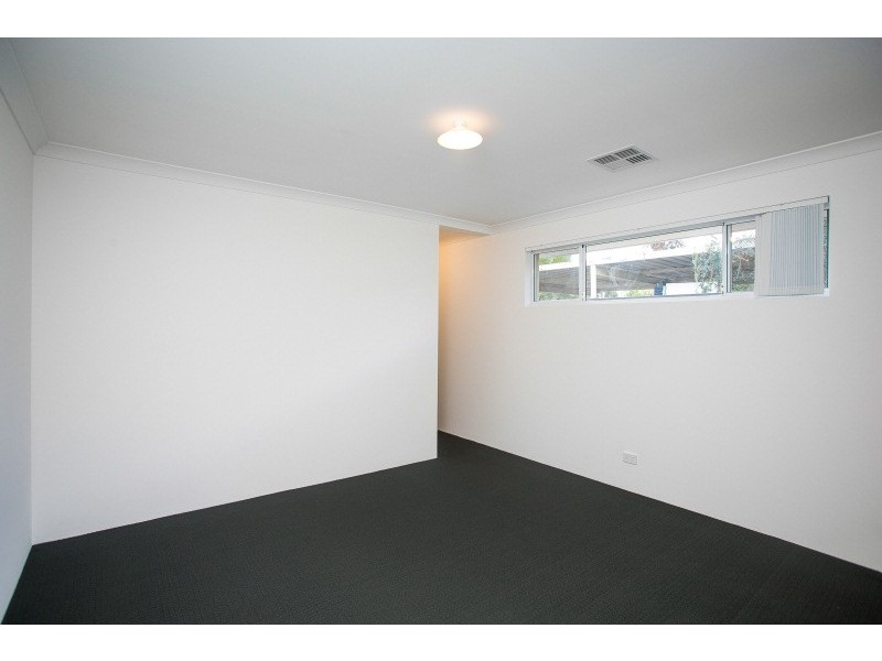 2/12 Chireton Place, Beechboro WA 6063