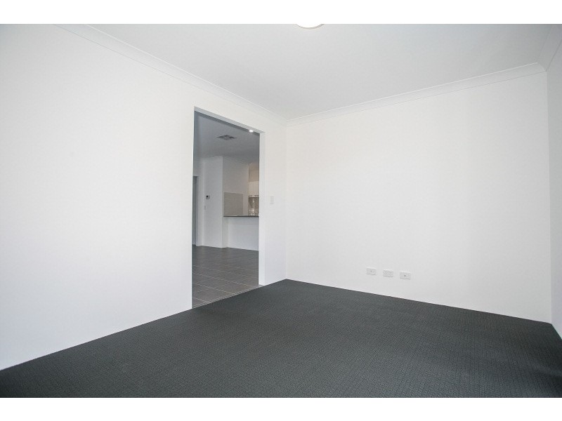 2/12 Chireton Place, Beechboro WA 6063