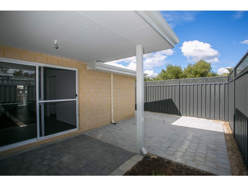 2/12 Chireton Place, Beechboro WA 6063