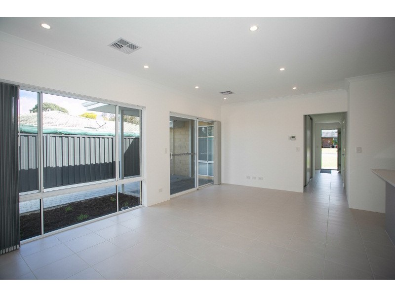 1/12 Chireton Place, Beechboro WA 6063